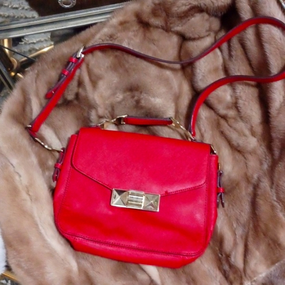 ANN TAYLOR RED EPSOM LEATHER TOP CARRY CROSSBODY FLAP BAG